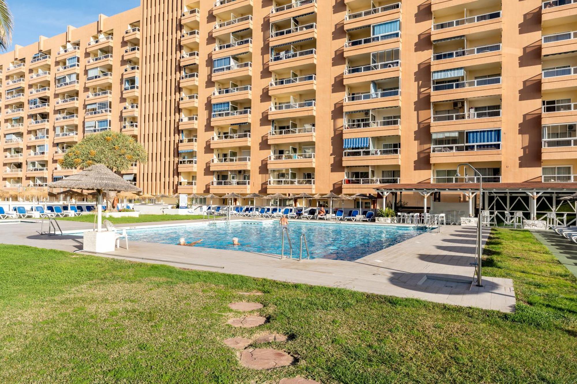 Pyr Studio Apt Partial Seaview Fuengirola Exterior foto